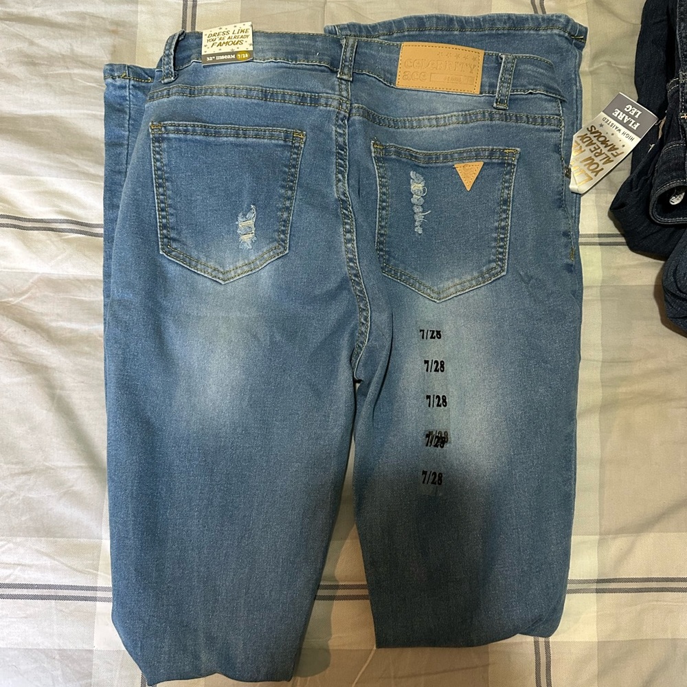 Jeans